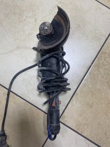 Б/у Угловая шлифмашина Dnipro-M gl-125s 01-200905825