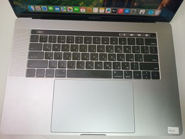 Б/в Ноутбук Apple macbook pro/ a1990 /intel core i9 2.3 hz/ram16gb/ hdd500gb/ radeon pro 560x 01-200908888