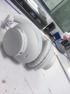 Fresh 'N Rebel caps wired headphone on-ear cloud