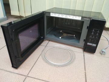 Б/в Мікрохвильова піч Lg ms2042db 01-200922740