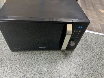 Б/в Мікрохвильова піч Samsung mg23f302tak 01-200923220