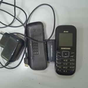 Б/в Мобільний телефон Samsung e1202i 01-200974476