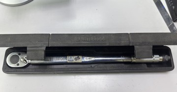 Б/у Динамометрический ключ Intertool xt-9006 01-200975391