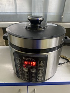 Б/в Мультиварка Rztk cook 1000w 01-200977619