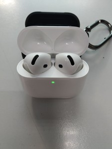 Б/в Навушники Apple airpods 4 with active noise cancellation 01-200991540