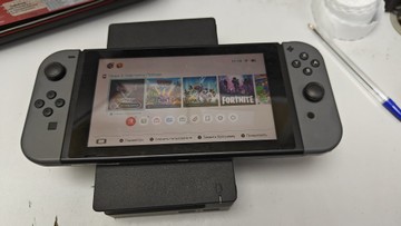Б/в Ігрова приставка Nintendo switch 01-201013964
