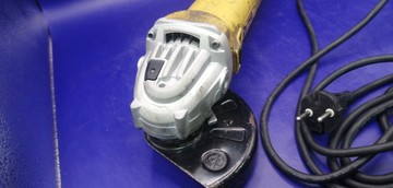 Б/у Угловая шлифмашина Dewalt dwe4217 01-201027198