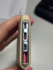 Б/в Повербанк Colorway cw-pb100lpg3wt-pd 10000mah pd 18w 01-201013948