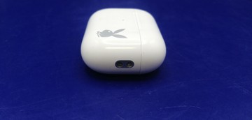 Б/в Навушники Apple airpods pro 2nd generation with magsafe charging case usb-c 01-201052664