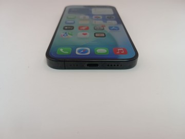 Б/в Мобільний телефон Apple iphone 15 pro 128gb 01-201053177