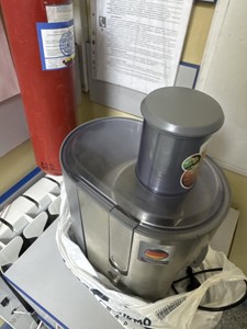 Б/в Соковитискач Braun multiquick j700 01-201083357