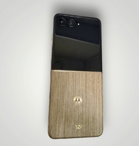 Б/в Мобільний телефон Motorola razr 60 ultra 16/512gb 01-201110872