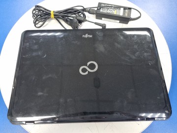 Fujitsu 15/core i5 2540m ddr3/8gb ddr3/hdd 320 gb/ssd 120 gb/*інтегрована
