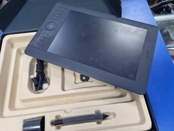 Б/в Графічний планшет Wacom intuos 5 touch m 01-201138320