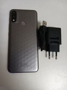 Б/в Мобільний телефон Motorola moto e20 xt2155-3 2/32gb 01-201171941