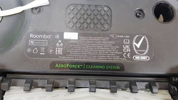 16-000255110: Roomba i8+ plus
