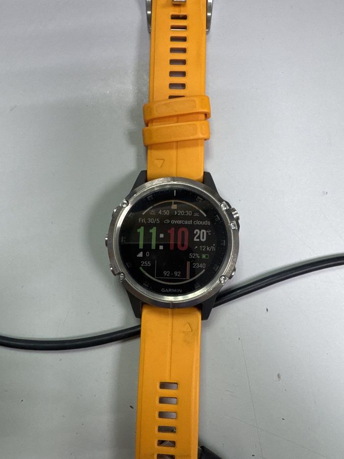 Garmin fenix 5 plus sapphire