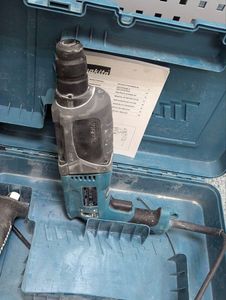 01-200547828: Makita hr2470