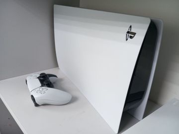 01-200583981: Sony playstation 5 825gb