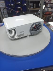 01-200759113: Benq mx808sth