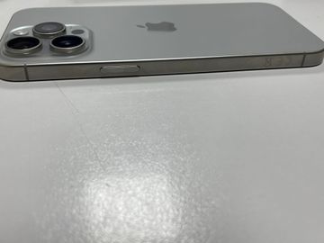 Б/в Мобільний телефон Apple iphone 15 pro max 256gb 01-200804571