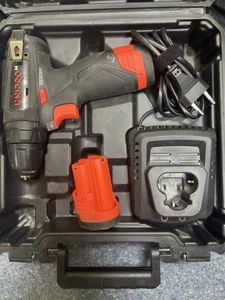 Б/в Шурупокрут Dnipro-M cd-12cx compact 2акб зп 01-200805964