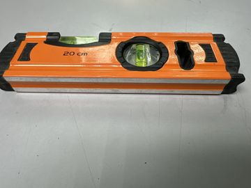 Б/в Рівень будівельний Neo Tools 20см 01-200809788