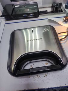 Б/у Вафельница Grunhelm gsm840 01-200812862