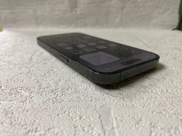 Б/в Мобільний телефон Apple iphone 14 pro 256gb 01-200815447
