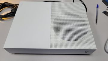 Б/в Ігрова приставка Microsoft xbox one s 1tb 01-200834741