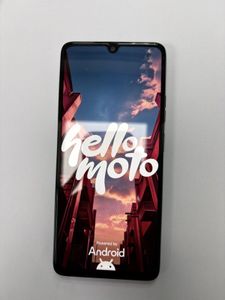 Б/в Мобільний телефон Motorola moto g06 4g 4/64gb 01-200842414
