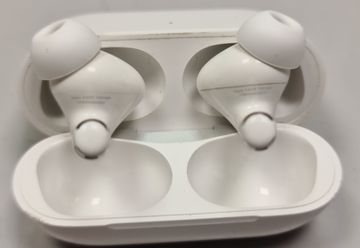 Б/в Навушники Apple airpods pro 2nd generation with magsafe charging case usb-c 01-200855350