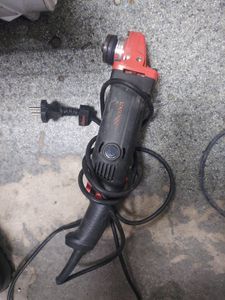 Б/у Угловая шлифмашина Dnipro-M gl-125s 01-200872135