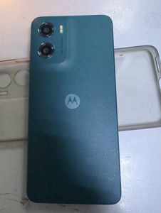 Б/в Мобільний телефон Motorola moto g05 4/256gb 01-200873184