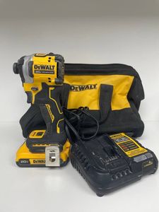 Dewalt dcf850 1акб 20v 2ah зарядний пристрій