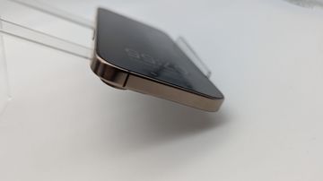 Б/в Мобільний телефон Apple iphone 16 pro 256gb 01-200881294