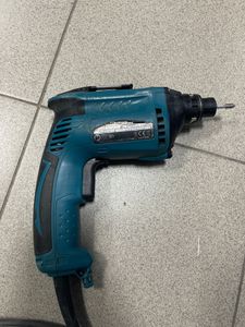 Б/у Шуруповерт Makita fs4300 01-200887891