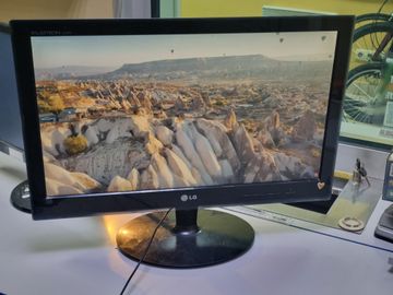 Б/в Монітор Lg flatron e2240s 01-200849139