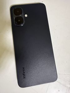 Б/в Мобільний телефон Infinix smart 10 4/128gb 01-200902387