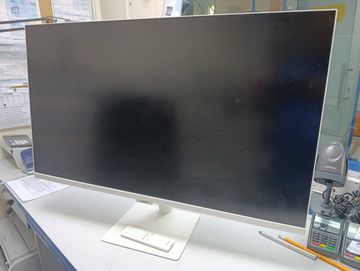 Б/в Монітор Samsung smart m7 m70d uhd ls32dm703ui 01-200905723