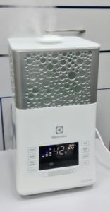 Б/в Зволожувач повітря Electrolux ehu-3715d 01-200907972