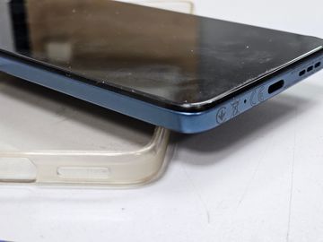 Б/у Мобільний телефон Motorola moto g06 power 4/256gb 01-200908173