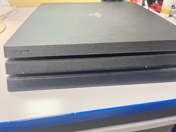 Б/в Ігрова приставка Sony playstation 4 pro 1tb 01-200916012