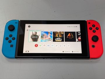 Б/в Ігрова приставка Nintendo switch 01-200908934