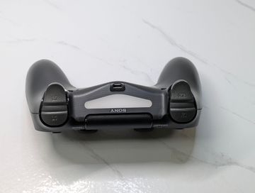 Б/у Геймпад Sony dualshock 4 v2 01-200916554