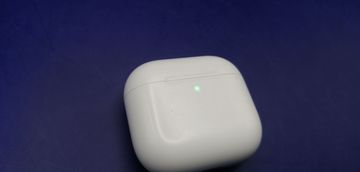 Б/в Навушники Apple airpods 4 with active noise cancellation 01-200923449