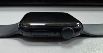 Б/в Смарт-годинник Apple watch se 2 gps 44mm aluminium case 01-200939999