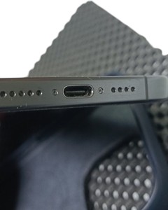 Б/в Мобільний телефон Apple iphone 15 pro max 1tb 01-200803143