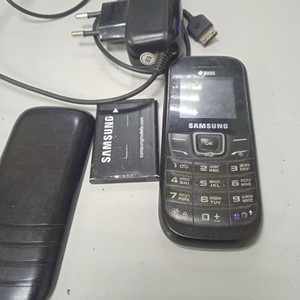 Б/в Мобільний телефон Samsung e1202i 01-200974476