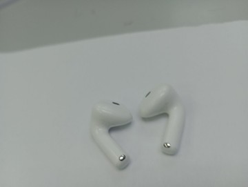 Б/в Навушники Apple airpods 4 01-201020467